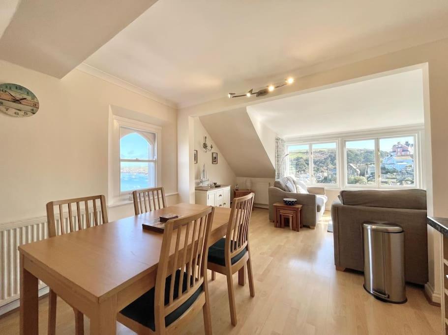 Salcombe - 2 Bedroom Flat, Fantastic Harbour Views Buitenkant foto