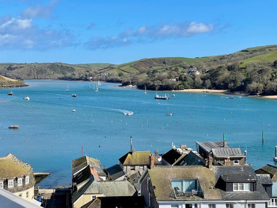 Salcombe - 2 Bedroom Flat, Fantastic Harbour Views Buitenkant foto